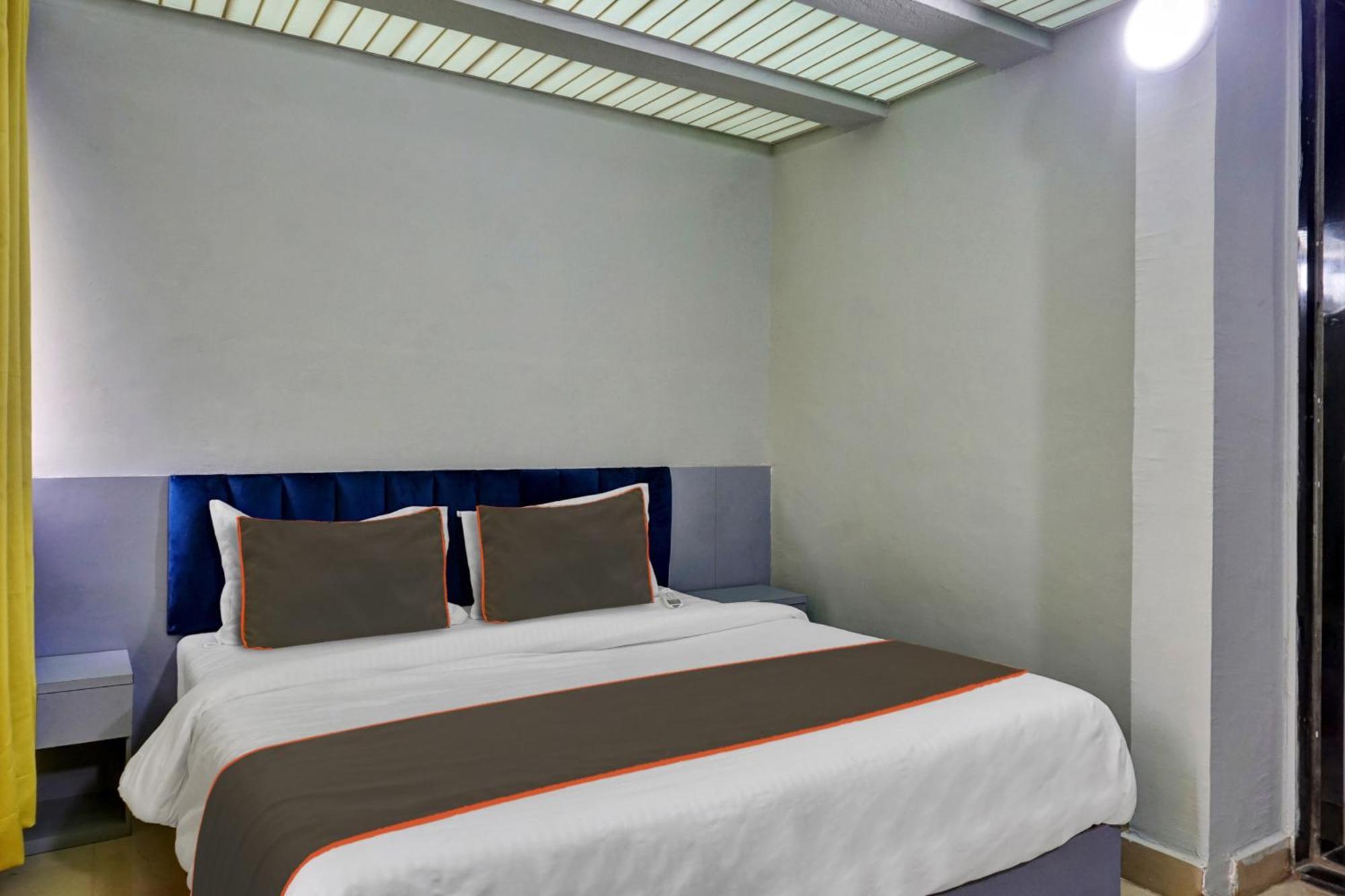 Collection O Baner Executive Stays Pune Exterior photo