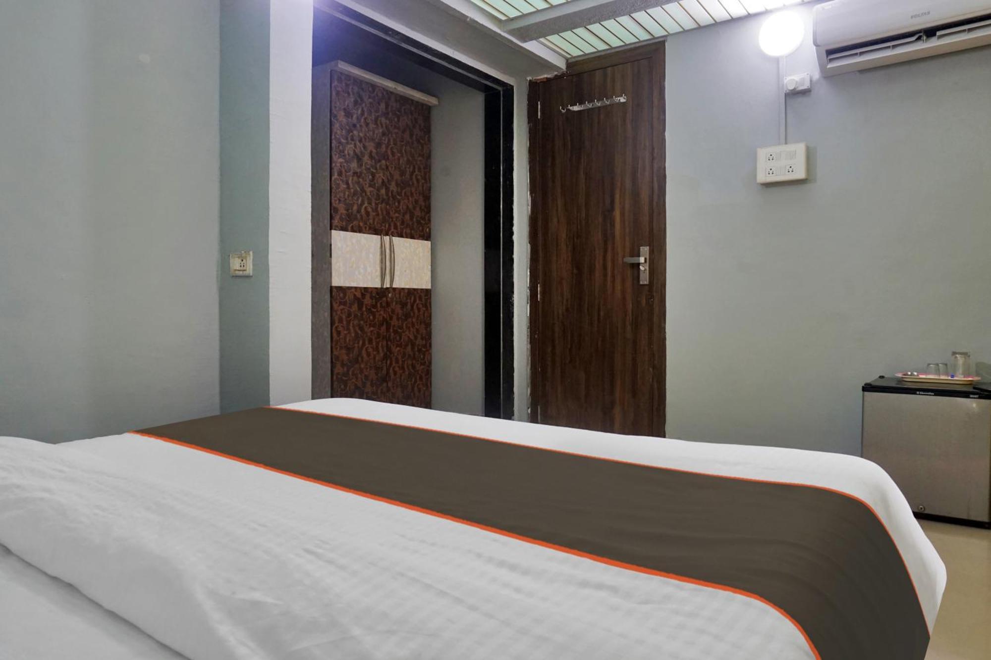 Collection O Baner Executive Stays Pune Exterior photo